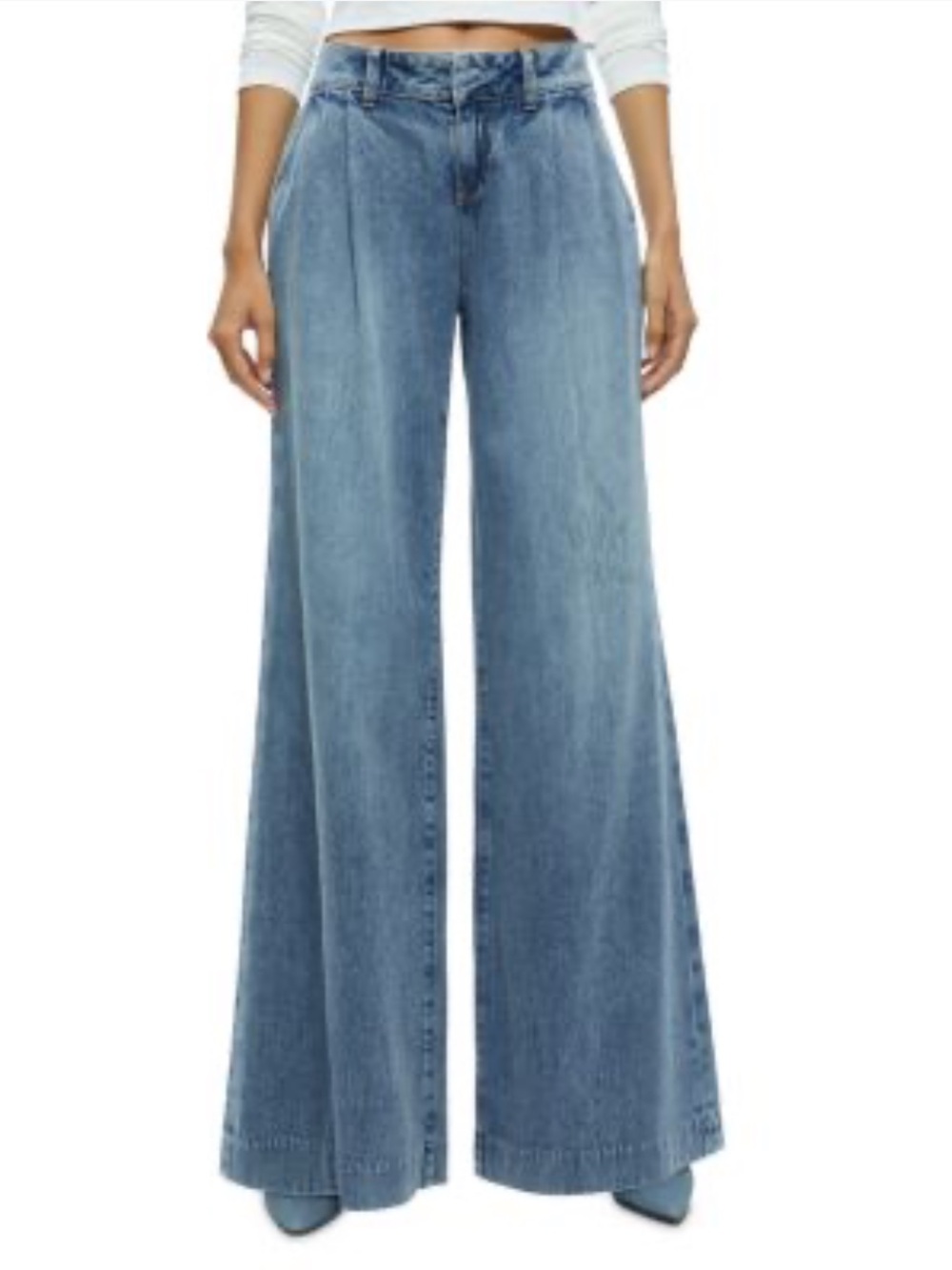 Alice + Olivia Eric Low Rise Wide Leg Jeans in Sadie Light Vintage
